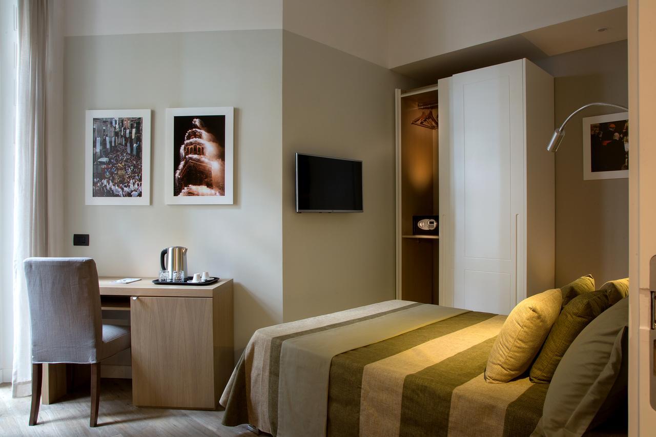 50 Suite Guesthouse Guest house Naples