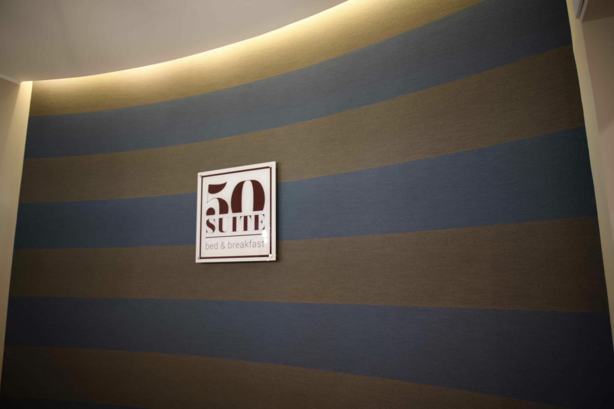 50 Suite Guesthouse 3*