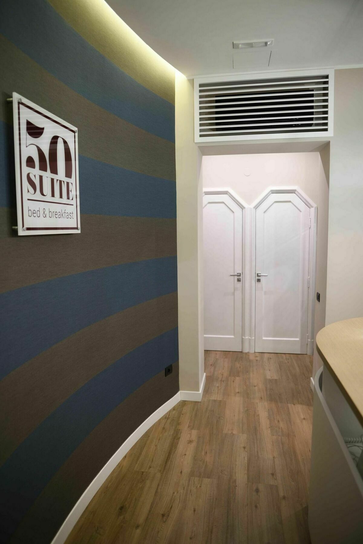 50 Suite Guesthouse Guest house Naples